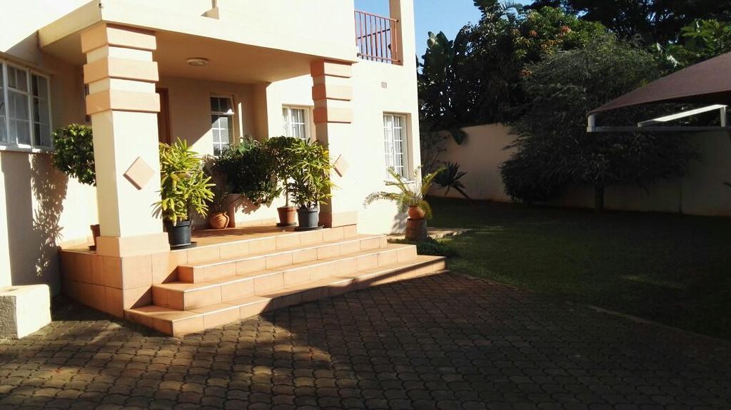 Ezulwini Guest House Экстерьер фото