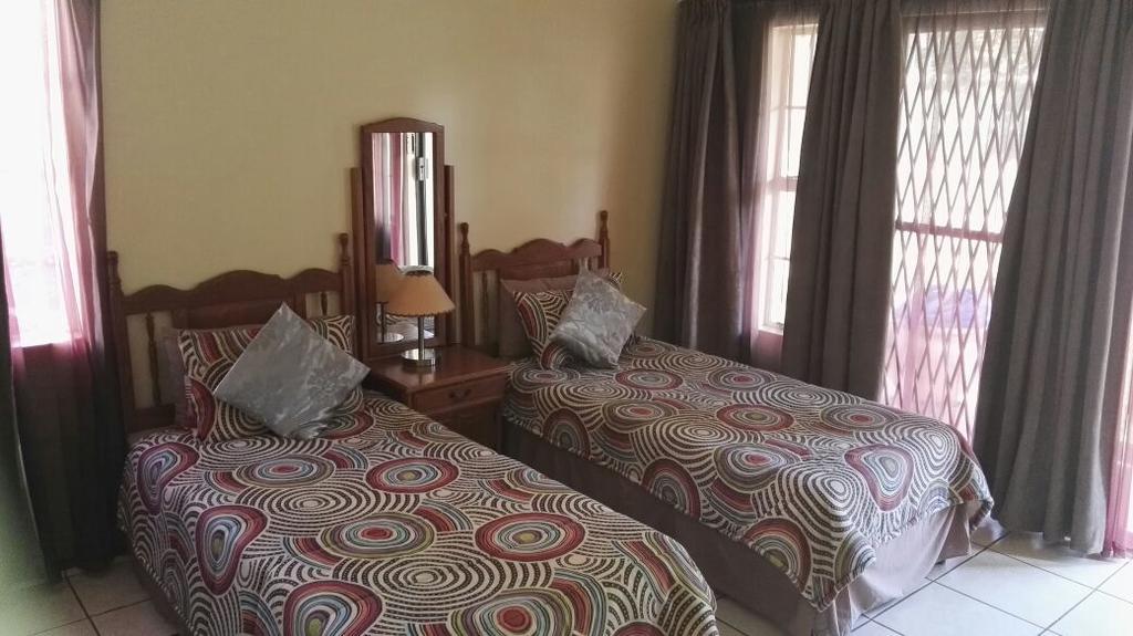 Ezulwini Guest House Экстерьер фото
